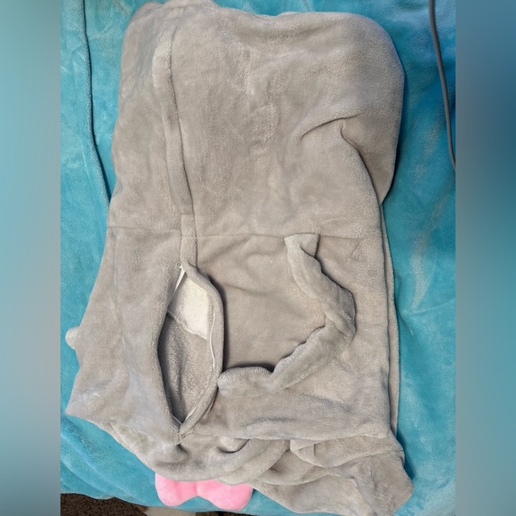 Elephant onesie - Picture 2 of 2